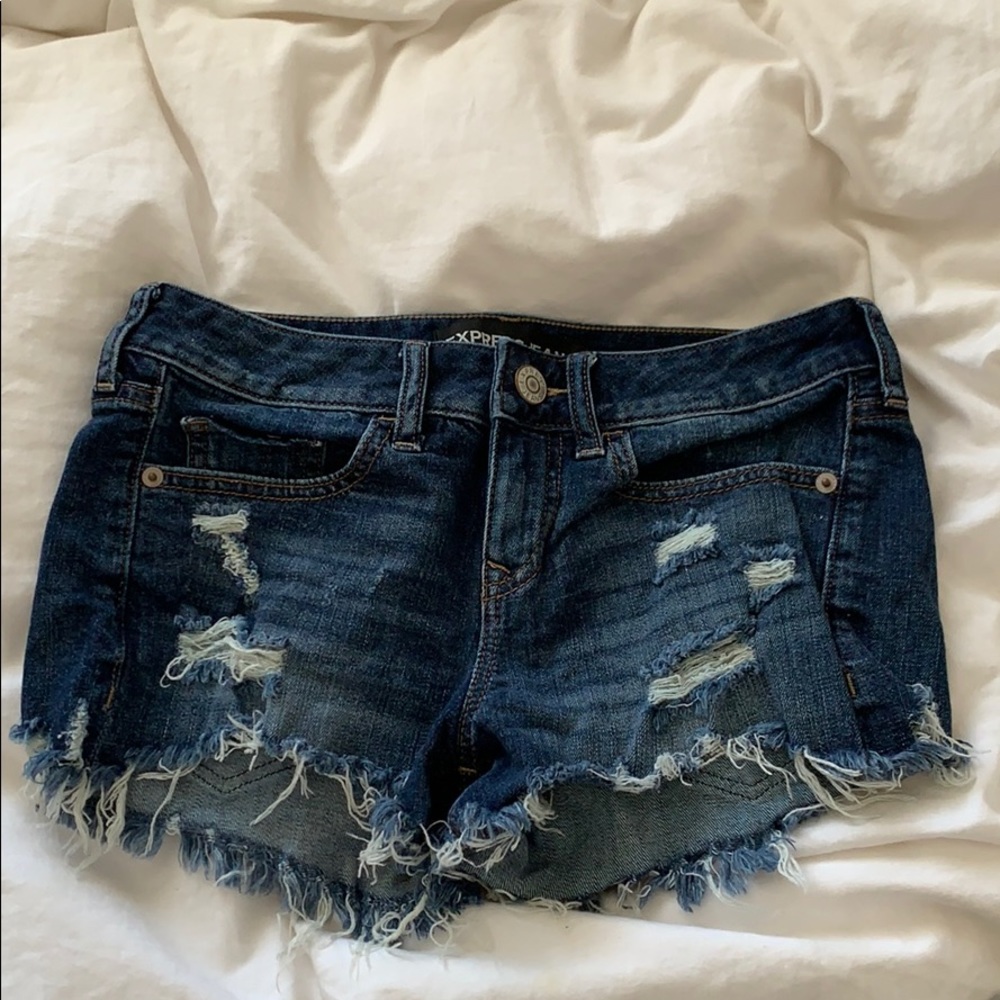 Express Shorts